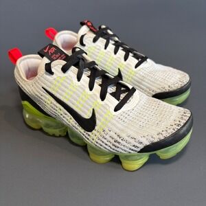 Nike Air Vapormax Flyknit 3 BQ5238 | 5.5Y | Boys White Black Bright Crimson 2018